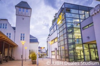 Erfahrungsbericht IUBH Duales Studium Außenansicht des Campus der IUBH Duales Studium in Bad Honnef