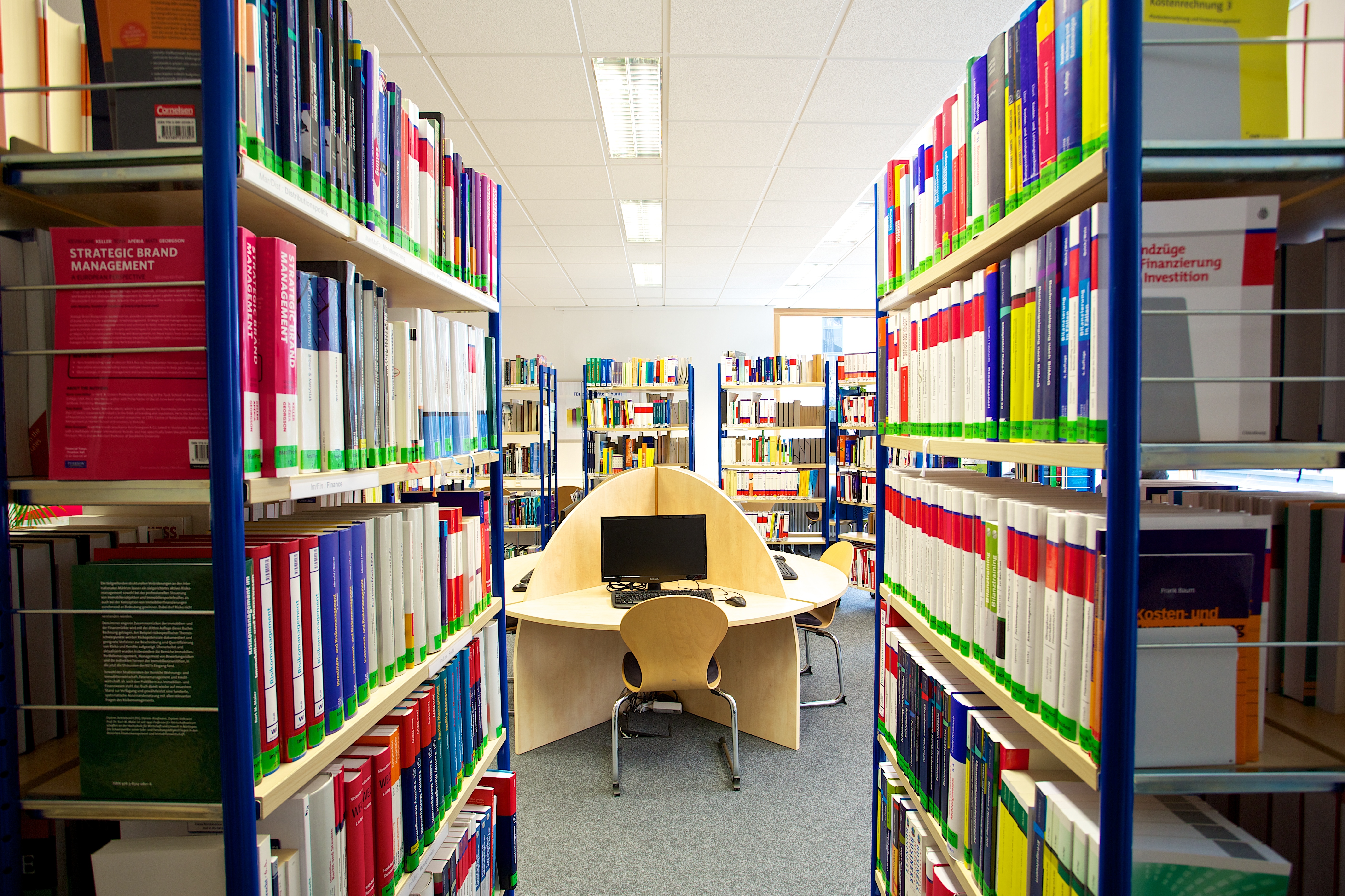 ISBA - Internationale Studien- und Berufsakademie 